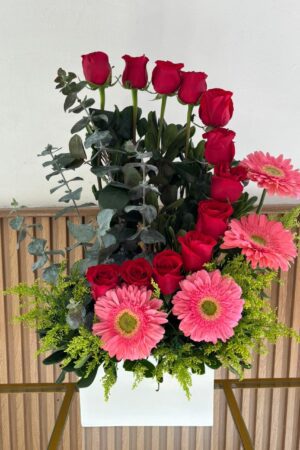 Espiral de 12 rosas y Gerberas # 10