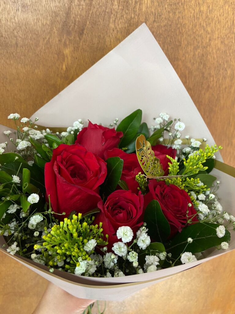 Bouquet 6 rosas rojas - Florería Briceida - Cd. Obregón Sonora