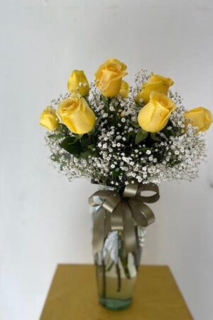 12 Rosas Amarillas en Florero #31